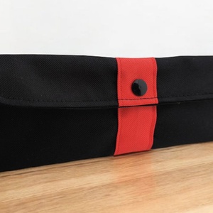 Patentos evőeszköztartó - Fekete és piros - Meska.hu