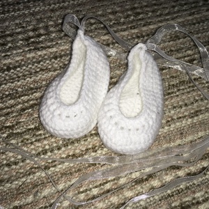 Koraszülött horgolt szett - ruha & divat - gyerekruha - Meska.hu