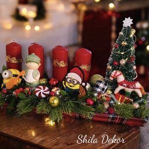 Minyonok adventi koszorú LED világítással  - Meska.hu