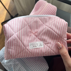 'Rosie' Beauty Case pamut steppelt neszesszer rózsaszín masnival - táska & tok - neszesszer - Meska.hu