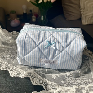 'Bluebell' Beauty Case pamut steppelt neszesszer kék masnival, Táska & Tok, Neszesszer, Varrás, MESKA