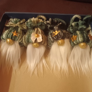 Karácsonyfa díszek manókkal  - karácsony - karácsonyi lakásdekoráció - karácsonyfadíszek - Meska.hu