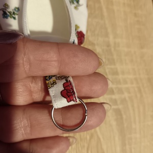 Kulcstartó nesszeszer  - táska & tok - kulcstartó & táskadísz - táskaakasztó - Meska.hu