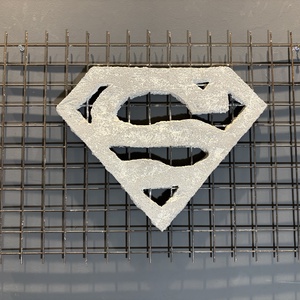 Superman logo beton fali dekoráció - otthon & életmód - dekoráció - fali és függő dekoráció - falra akasztható dekor - Meska.hu