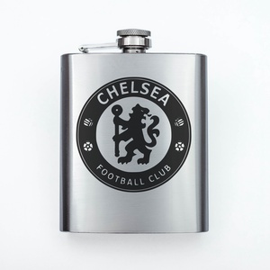 Gravírozott fém flaska - Chelsea, Otthon & Életmód, Konyhafelszerelés, tálalás, Flaska, csatos üveg, Gravírozás, pirográfia, MESKA