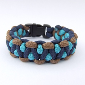 DRAGON paracord karkötő, Ékszer, Karkötő, Fonott karkötő, Csomózás, Ékszerkészítés, MESKA