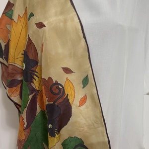 Selyembe bújt ősz  falevelek és fekete cicák tánca- selyemsál - Meska.hu