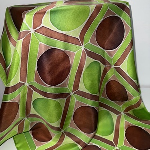 Friss zöld harmónia  kézzel festett egyedi selyemkendő - ruha & divat - sál, sapka, kendő - kendő - Meska.hu