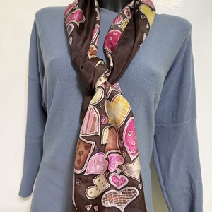 Kézzel festett 100% hernyóselyem sál � Édes Szívek (35�130 cm, egyedi darab) - ruha & divat - sál, sapka, kendő - sál - Meska.hu