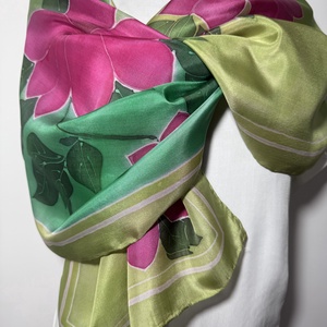 Anyák napi ajándék � kézzel festett selyemsál tavaszi virágokkal - Meska.hu