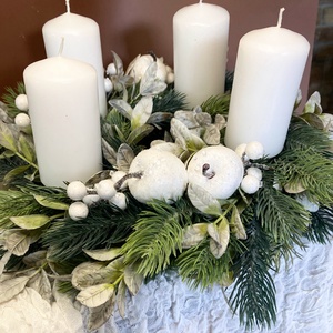 Hófehér Adventi koszorú karácsonyi asztaldísz  - karácsony - adventi díszek - adventi koszorú - Meska.hu