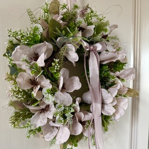 Pasztell rózsaszín selyemvirágos kopogtató ajtódísz koszorú - otthon & életmód - dekoráció - ajtó- és ablak dekoráció - ajtódísz & kopogtató - Meska.hu