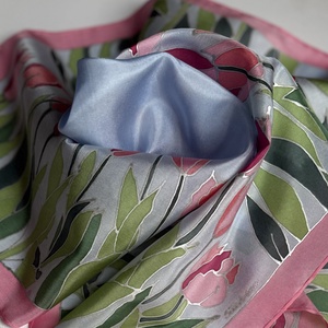 Tulipános kert selyem kendő - Meska.hu