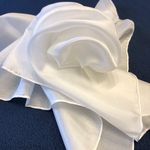 Fehér valódi selyemkendő sál - ruha & divat - sál, sapka, kendő - kendő - Meska.hu