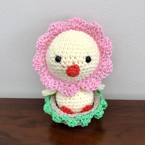 Horgolt halványsárga csibevirág - amigurumi - otthon & életmód - dekoráció - dísztárgy - Meska.hu