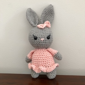 Horgolt nyuszi lány - amigurumi, Játék & Sport, Plüssállat & Játékfigura, Nyuszi, Horgolás, Varrás, Meska