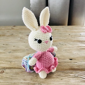 Horgolt fehér-rózsaszín nyuszi lány - amigurumi - játék & sport - plüssállat & játékfigura - nyuszi - Meska.hu