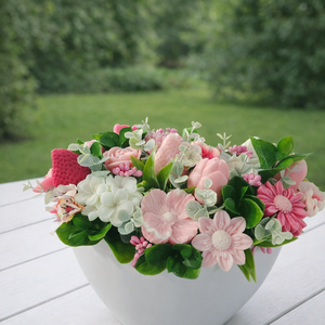 Rózsaszín kert illatgyertya, Otthon & Életmód, Gyertya, illat, aroma, Gyertya, Gyertya-, mécseskészítés, Egy igazán különleges, kézzel készült dekorációs gyertya, amely a tavasz frissességét és a romantik..., MESKA