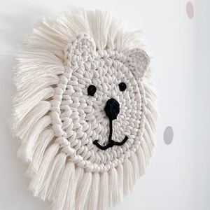 gyerekszobai fali dekoráció, horgolt jegesmaci - otthon & életmód - dekoráció - fali és függő dekoráció - falra akasztható dekor - Meska.hu