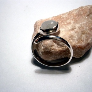 Holdkő  gyűrű -  - Meska.hu