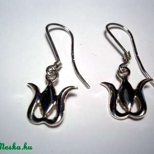 Tulipános akasztós ezüst füli  - ékszer - fülbevaló - lógó fülbevaló - Meska.hu