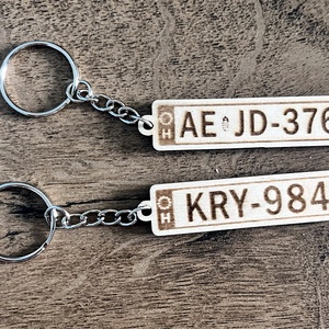 Egyedi rendszámos kulcstartó - táska & tok - kulcstartó & táskadísz - kulcstartó - Meska.hu