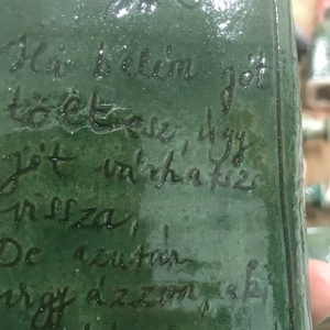 magyar népi kerámia pálinkatartó, butella, butélia - otthon & életmód - konyhafelszerelés, tálalás - tálalás - pálinkás poharak, szettek - Meska.hu