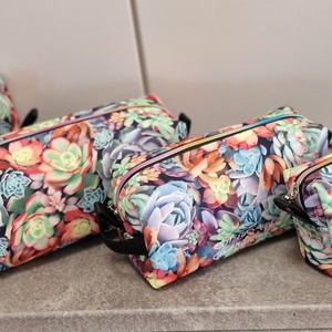 Neszeszer szett kövirózsás, Táska & Tok, Neszesszer, Varrás, MESKA