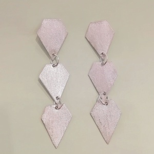 Diamond fülbevaló alumíniumból , Ékszer, Fülbevaló, Lógó fülbevaló, Ékszerkészítés, Meska