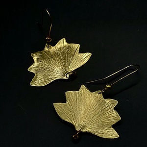 Különleges Lótuszvirág fülbevaló sárgarézből  - Meska.hu