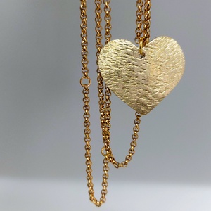  Arany színű lánc sárgaréz szív medállal - ékszer - nyaklánc - medálos nyaklánc - Meska.hu
