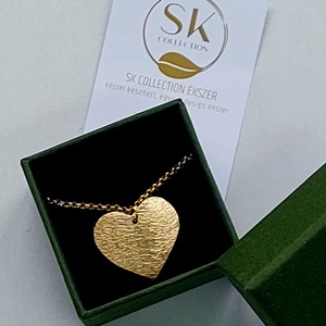  Arany színű lánc sárgaréz szív medállal - ékszer - nyaklánc - medálos nyaklánc - Meska.hu