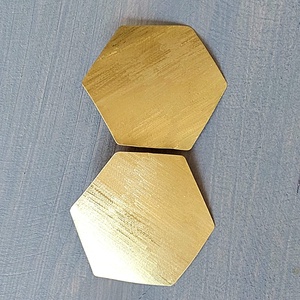 Geometrikus fülbevaló sárgarézből - ékszer - fülbevaló - pötty fülbevaló - Meska.hu