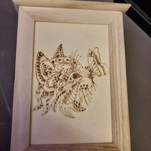 � Tacskó-lak � Kézzel égetett, egyedi fa kulcsszekrény - otthon & életmód - dekoráció - fali és függő dekoráció - fali kulcstartó - Meska.hu