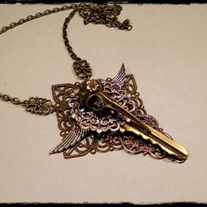 Steampunk kulcs medálos nyaklánc, madárkoponyával -  - Meska.hu