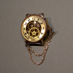 Steampunk óraházas kitűző - Meska.hu
