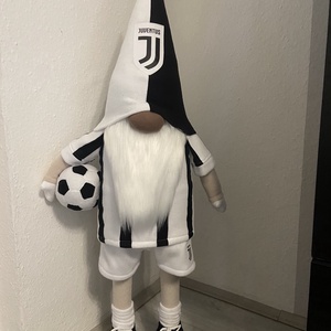 Álló Focis manó. Juventus . 100 cm, Otthon & Életmód, Dekoráció, Asztal és polc dekoráció, Asztaldísz, Varrás, MESKA