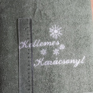 Nagy törölköző, hímzett felirattal - Meska.hu