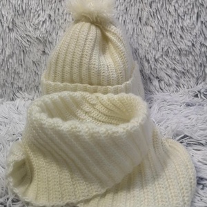 Felnőtt sapka, sál - Meska.hu