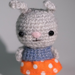 Horgolt Mini Nyuszi, Játék & Sport, Plüssállat & Játékfigura, Nyuszi, Horgolás, Varrás, MESKA