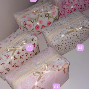 Aurora Lace Coquette Vintage csipkés neszesszer, romantikus sminktáska, masnival és csipkével - táska & tok - neszesszer - Meska.hu