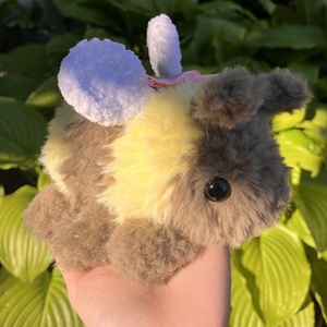 méhecske plüss, amigurumi, horgolt plüssállat - játék & sport - plüssállat & játékfigura - cica - Meska.hu