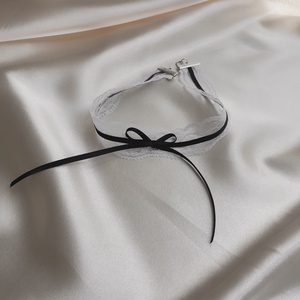 Anastasia Choker - csipke nyakpánt szalaggal, fém kapoccsal - ékszer - nyaklánc - nyakpánt, gallér - Meska.hu