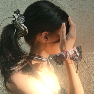 Selene Scrunchies - hajgumi, csipkével, szatén szalaggal - krémszínű - ruha & divat - hajdísz & hajcsat - hajgumi - Meska.hu