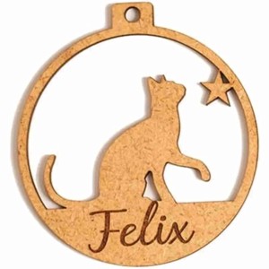 Személyre szabható fa macska karácsonyi dísz , egyedi háziállat névvel gravírozott ünnepi dekoráció - karácsony - karácsonyi lakásdekoráció - karácsonyfadíszek - Meska.hu