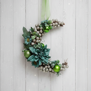 Hold alakú ajtódísz - Meska.hu