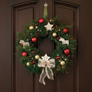 Adventi ajtódísz, kopogtató, Karácsony, Adventi díszek, Adventi ajtódísz, Virágkötés, Egyedi, kézzel készített piros-arany ajtódísz.
Kb.32cm átmérőjű., MESKA