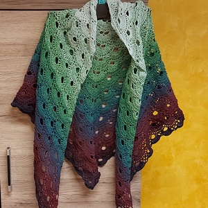 Horgolt színátmenetes kendő - ruha & divat - sál, sapka, kendő - kendő - Meska.hu Horgolt színátmenetes kendő - ruha & divat - sál, sapka, kendő - kendő - Meska.hu