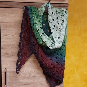 Horgolt színátmenetes kendő - ruha & divat - sál, sapka, kendő - kendő - Meska.hu Horgolt színátmenetes kendő - ruha & divat - sál, sapka, kendő - kendő - Meska.hu