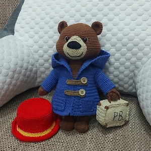 Horgolt Paddington Maci - játék & sport - plüssállat & játékfigura - maci - Meska.hu